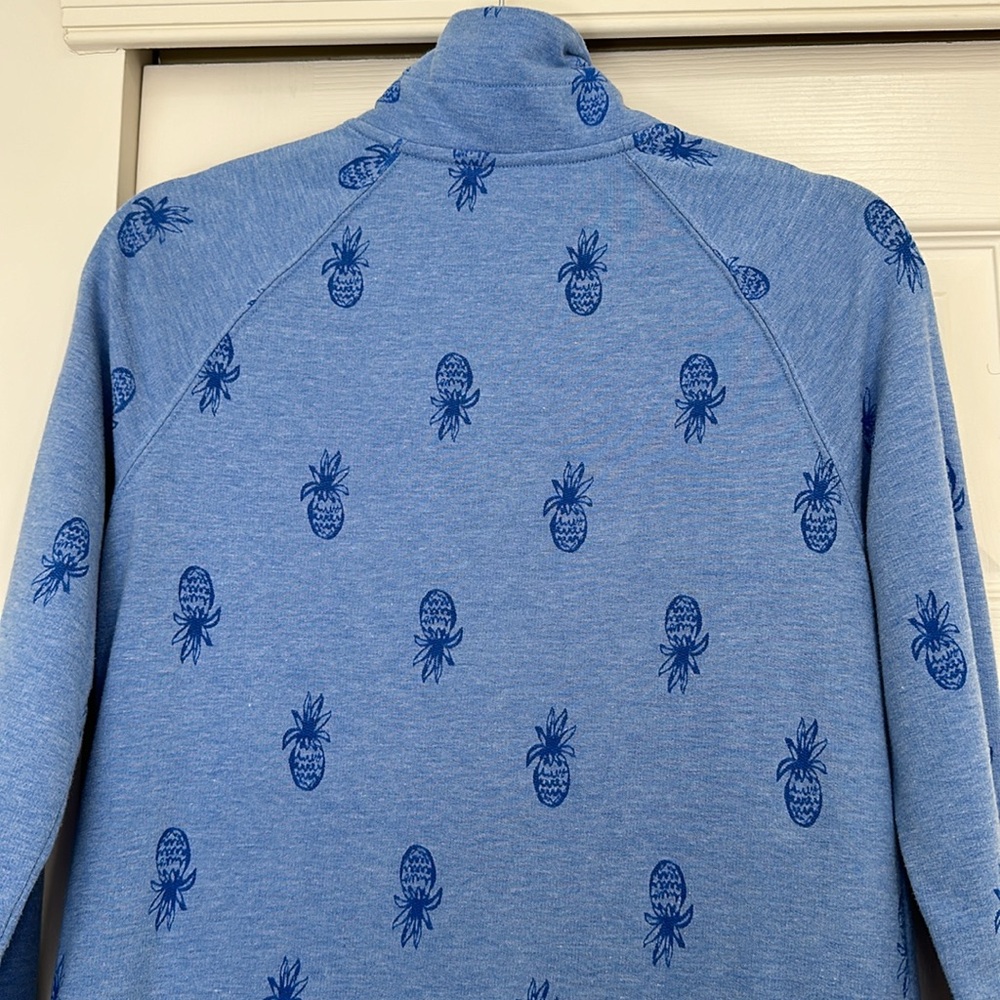 Lilly Pulitzer- Size Small- Popover Dress- Bennet
Blue Pineapple Burnout - Picture 9 of 14